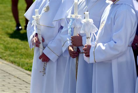 eliza kuna adwokat rodzice|Pieniądze z pierwszej komunii. Do kogo należą, jeśli rodzice są。